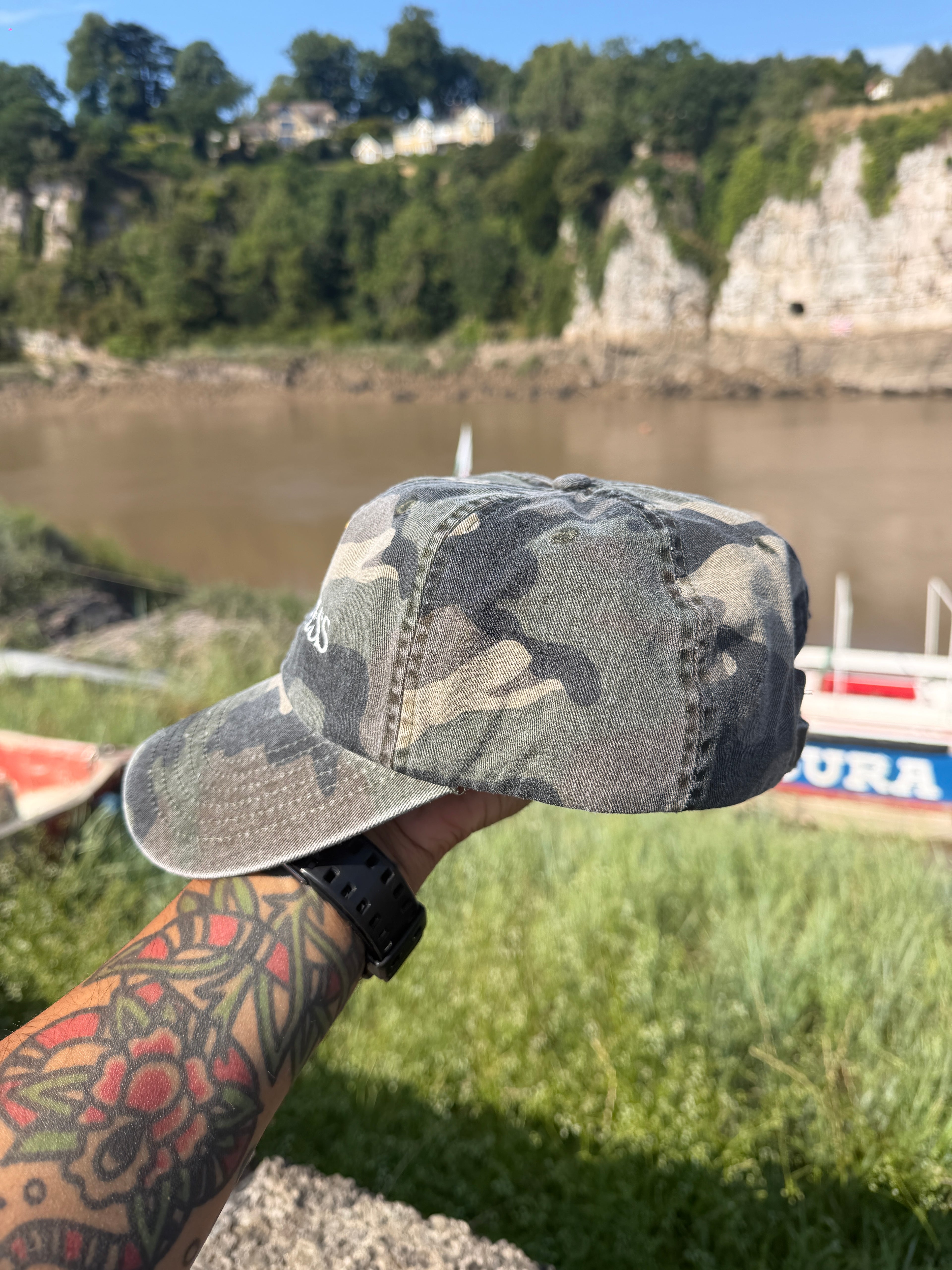 Guinness Vintage Style Camouflage Dad Cap – Embroidered Logo  – Beer & Irish Pub Hat