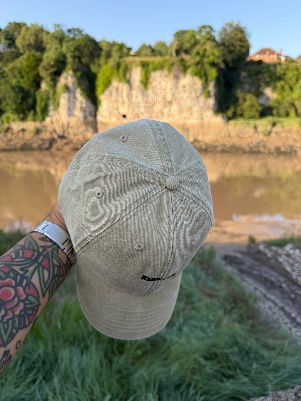 Kiss Me Fade Beige Baseball Cap
